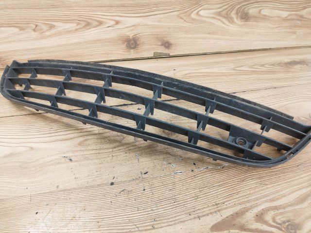 bontott OPEL CORSA D Első Lökhárító Alsó Középső Díszrács