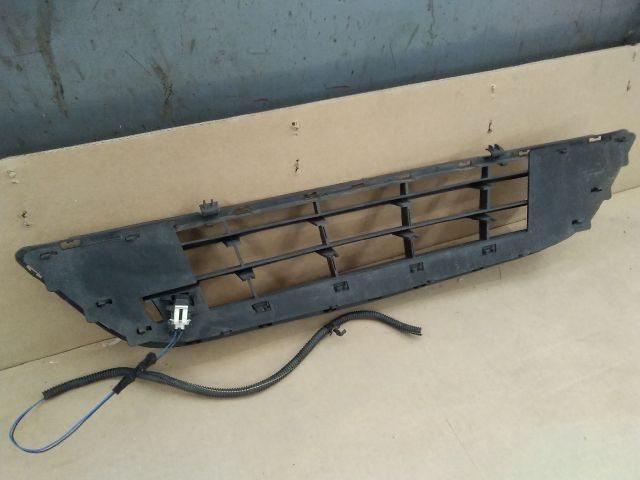 bontott OPEL CORSA D Első Lökhárító Alsó Középső Díszrács