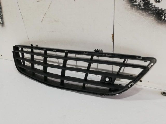 bontott OPEL CORSA D Első Lökhárító Alsó Középső Díszrács