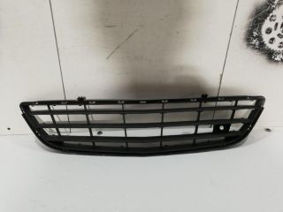 bontott OPEL CORSA D Első Lökhárító Alsó Középső Díszrács