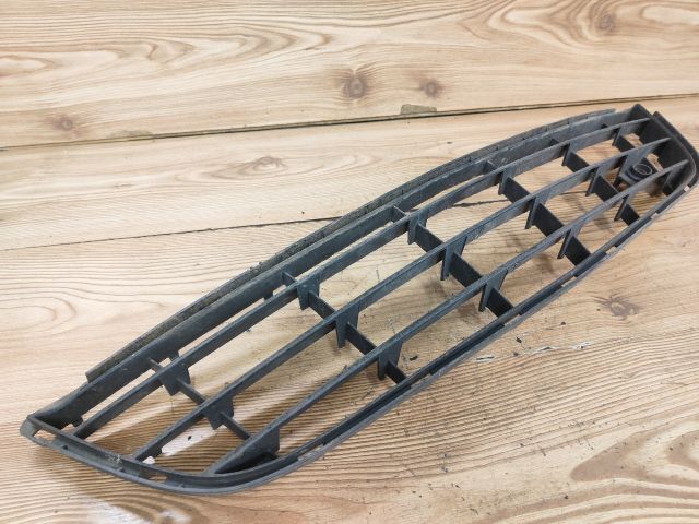 bontott OPEL CORSA D Első Lökhárító Alsó Középső Díszrács