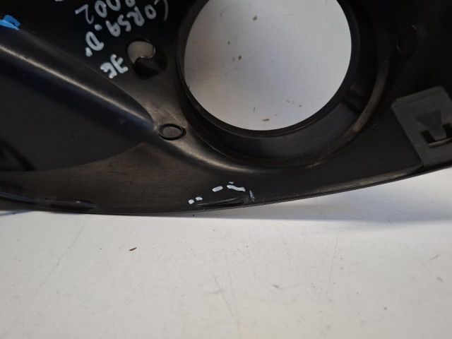 bontott OPEL CORSA D Első Lökhárító Jobb Díszrács