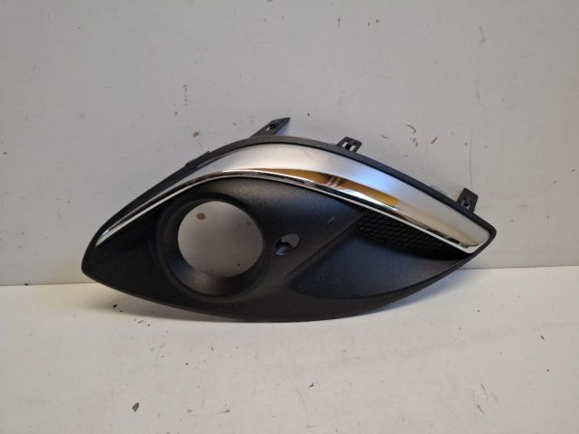 bontott OPEL CORSA D Első Lökhárító Jobb Díszrács