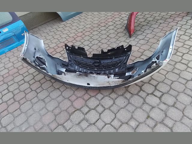 bontott OPEL CORSA D Első Lökhárító (Részeivel)