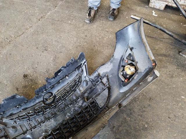 bontott OPEL CORSA D Első Lökhárító (Részeivel)