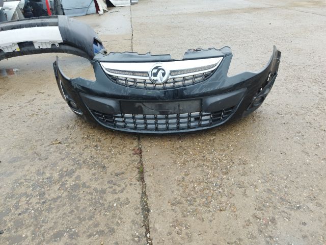 bontott OPEL CORSA D Első Lökhárító (Részeivel)