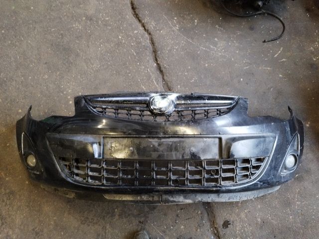 bontott OPEL CORSA D Első Lökhárító (Részeivel)