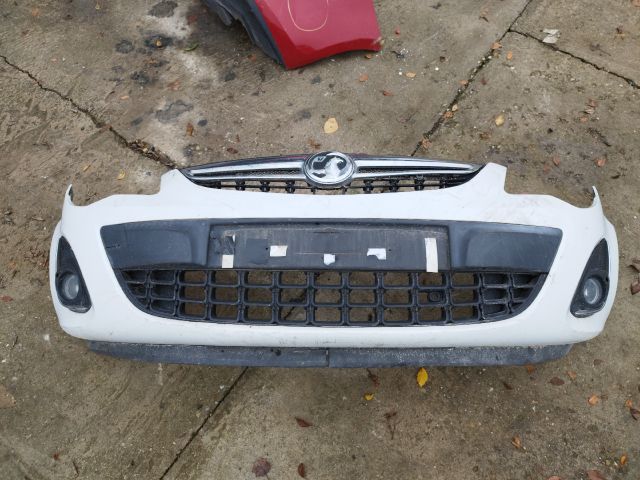 bontott OPEL CORSA D Első Lökhárító (Részeivel)