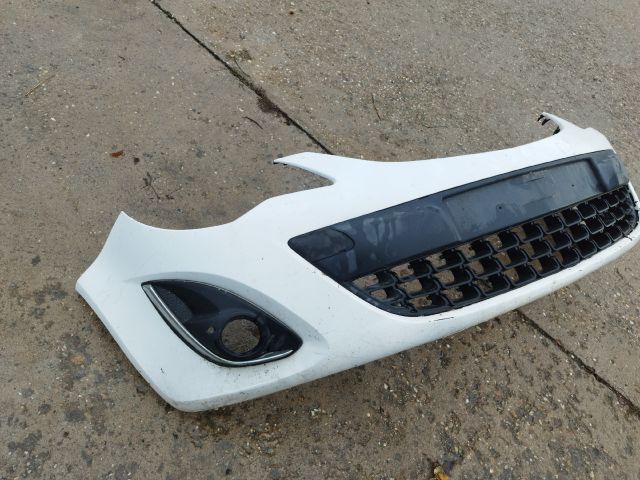 bontott OPEL CORSA D Első Lökhárító (Részeivel)