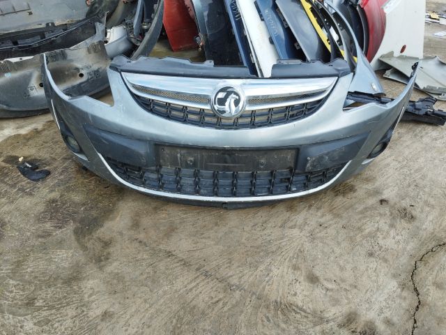 bontott OPEL CORSA D Első Lökhárító (Részeivel)