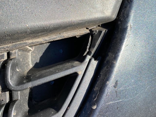 bontott OPEL CORSA D Első Lökhárító (Részeivel)