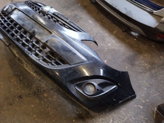 bontott OPEL CORSA D Első Lökhárító (Részeivel)