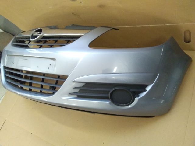 bontott OPEL CORSA D Első Lökhárító (Részeivel)