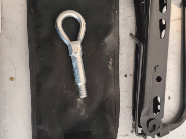 bontott OPEL CORSA D Emelő