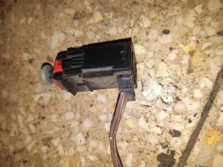 bontott OPEL CORSA D Fék Pedál Kapcsoló