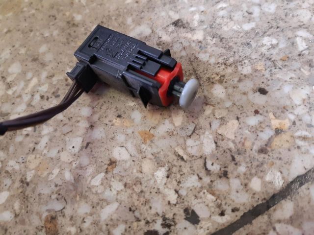 bontott OPEL CORSA D Fék Pedál Kapcsoló