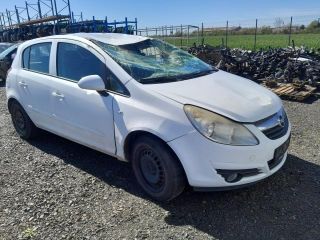 bontott OPEL CORSA D Felső Hűtőburkolat