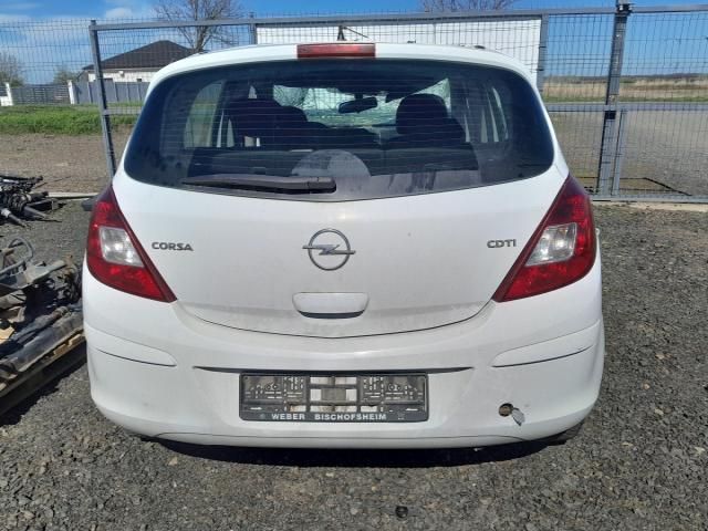 bontott OPEL CORSA D Felső Hűtőburkolat