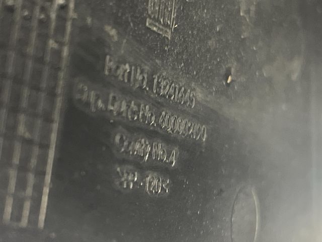 bontott OPEL CORSA D Felső Hűtőburkolat