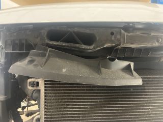 bontott OPEL CORSA D Felső Hűtőburkolat