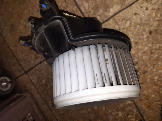 bontott OPEL CORSA D Fűtőmotor (Klímás)