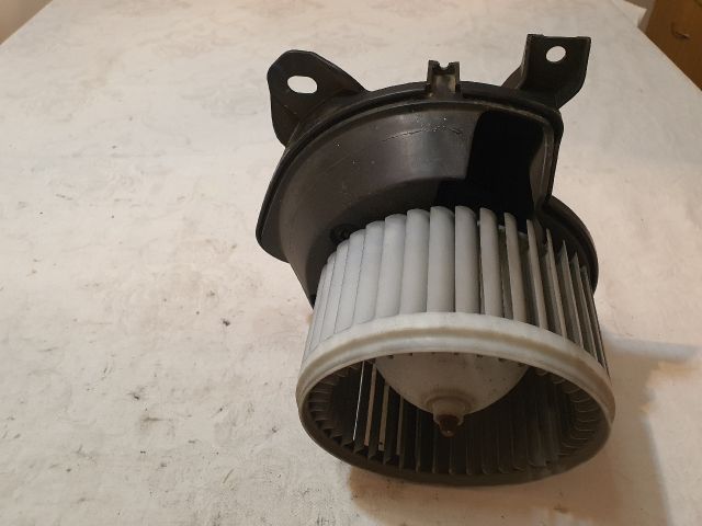 bontott OPEL CORSA D Fűtőmotor (Klímás)