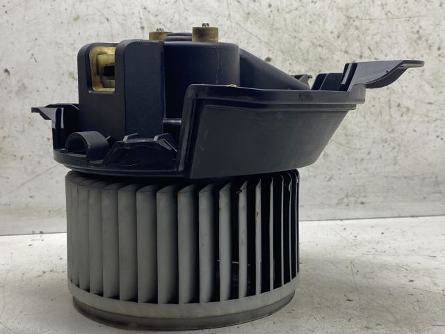 bontott OPEL CORSA D Fűtőmotor (Klímás)