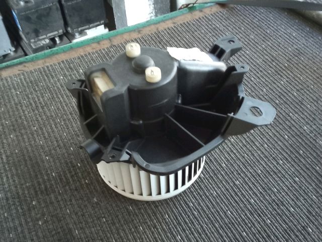 bontott OPEL CORSA D Fűtőmotor (Klímás)