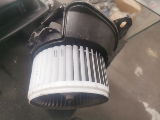 bontott OPEL CORSA D Fűtőmotor (Klímás)