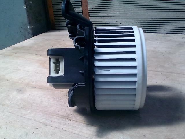 bontott OPEL CORSA D Fűtőmotor (Nem klímás)