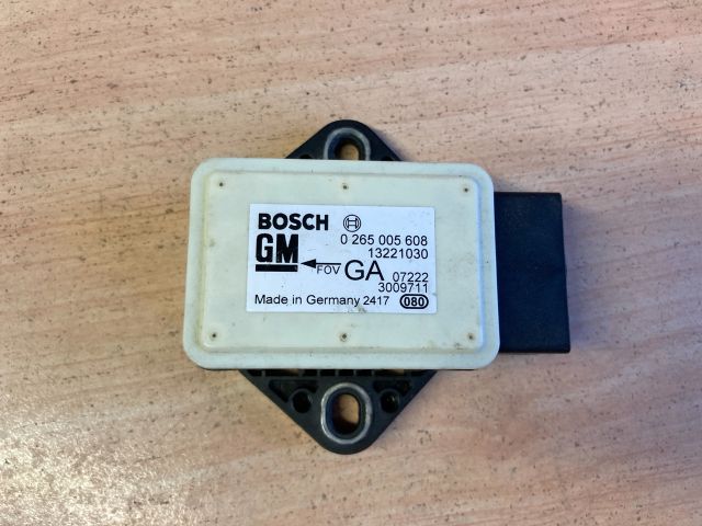 bontott OPEL CORSA D Gyorsulás Jeladó