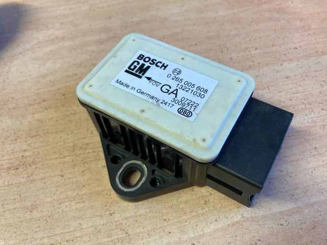 bontott OPEL CORSA D Gyorsulás Jeladó