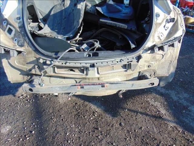 bontott OPEL CORSA D Hátfal