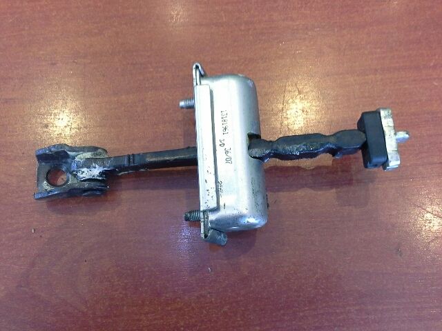 bontott OPEL CORSA D Hátsó Ajtóhatároló