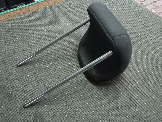 bontott OPEL CORSA D Hátsó Fejtámla