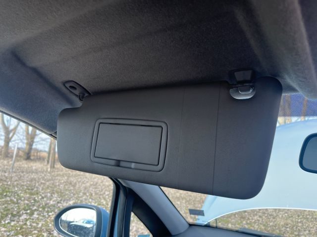 bontott OPEL CORSA D Hátsó középső Biztonsági Öv Csat