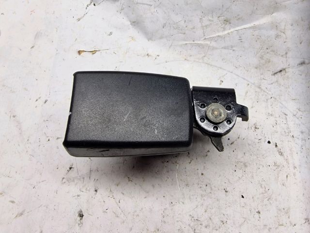 bontott OPEL CORSA D Hátsó középső Biztonsági Öv Csat