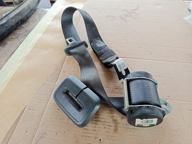 bontott OPEL CORSA D Hátsó középső Biztonsági Öv