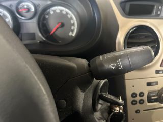 bontott OPEL CORSA D Hátsó középső Fejtámla