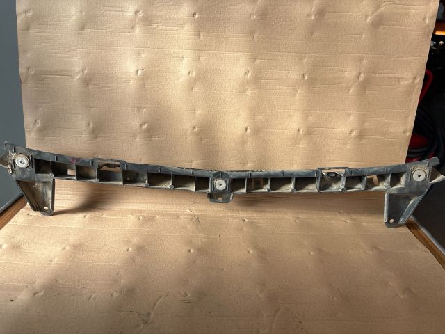 bontott OPEL CORSA D Hátsó középső Lökhárító Tartó (Műanyag)