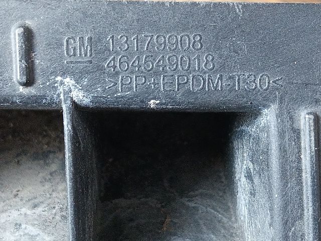 bontott OPEL CORSA D Hátsó középső Lökhárító Tartó (Műanyag)