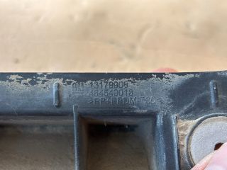 bontott OPEL CORSA D Hátsó középső Lökhárító Tartó (Műanyag)