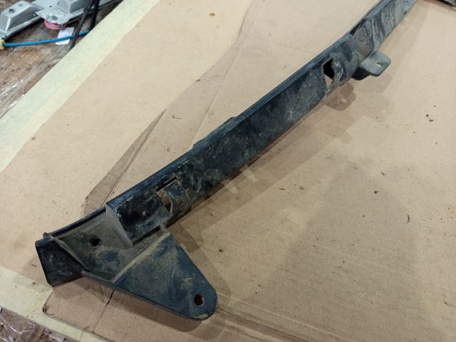 bontott OPEL CORSA D Hátsó középső Lökhárító Tartó (Műanyag)