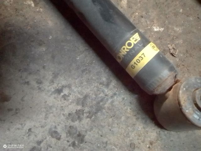 bontott OPEL CORSA D Hátsó Lengéscsillapító Pár