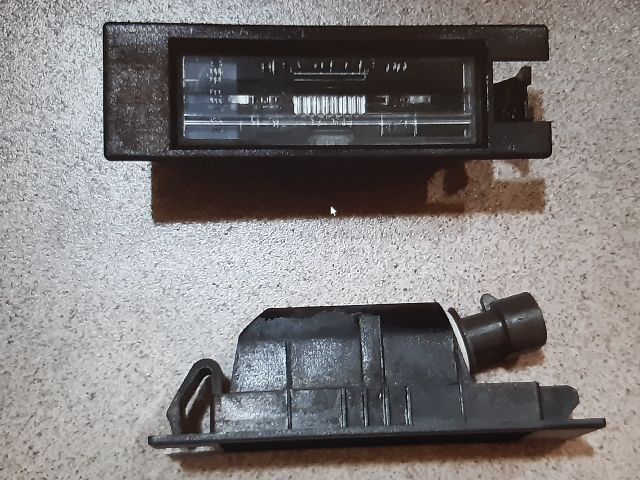 bontott OPEL CORSA D Hátsó Rendszámtábla Világítás