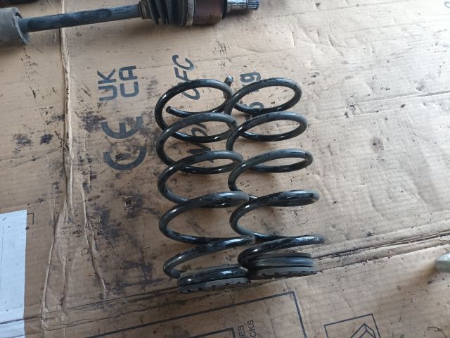 bontott OPEL CORSA D Hátsó Rugó Pár