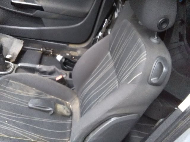 bontott OPEL CORSA D Hátsó Ülés