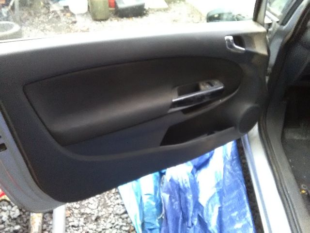 bontott OPEL CORSA D Hátsó Ülés