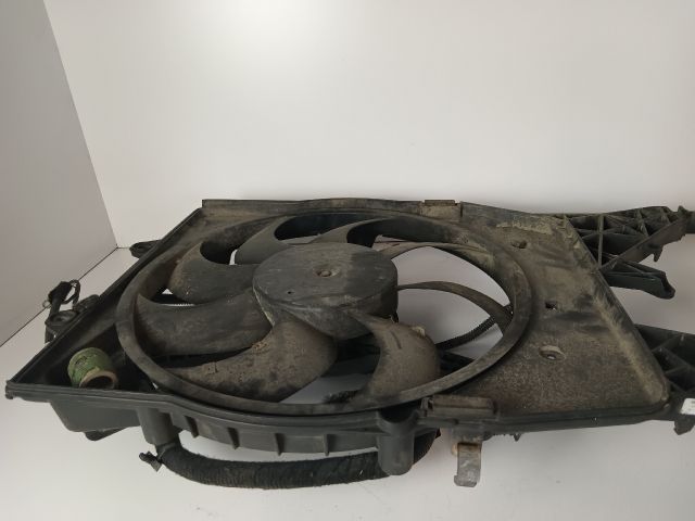 bontott OPEL CORSA D Hűtőventilátor Motor