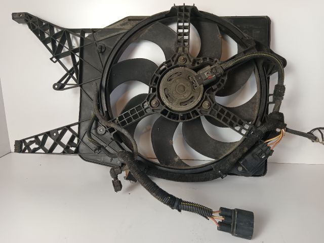 bontott OPEL CORSA D Hűtőventilátor Motor